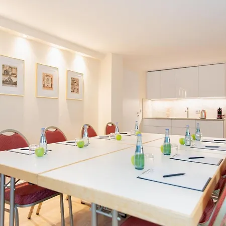 Wegner - T H E Culinary Art Hotell