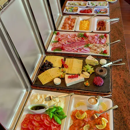 Wegner - T H E Culinary Art Hotel 4*